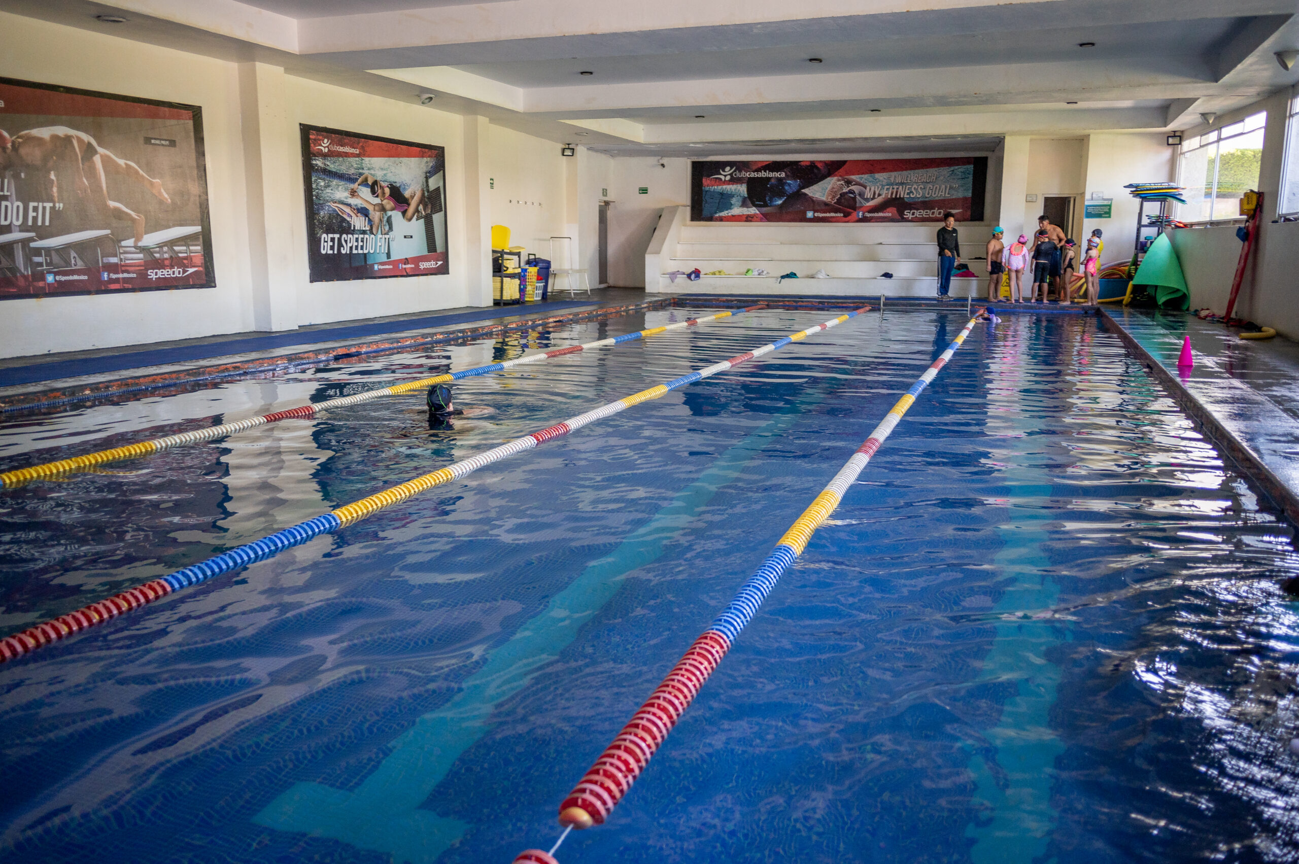 Centro de Natación CB Acuática - Escuela deportiva en Naucalpan, Estado de México - Vista 6 de 8 de las instalaciones de la academia