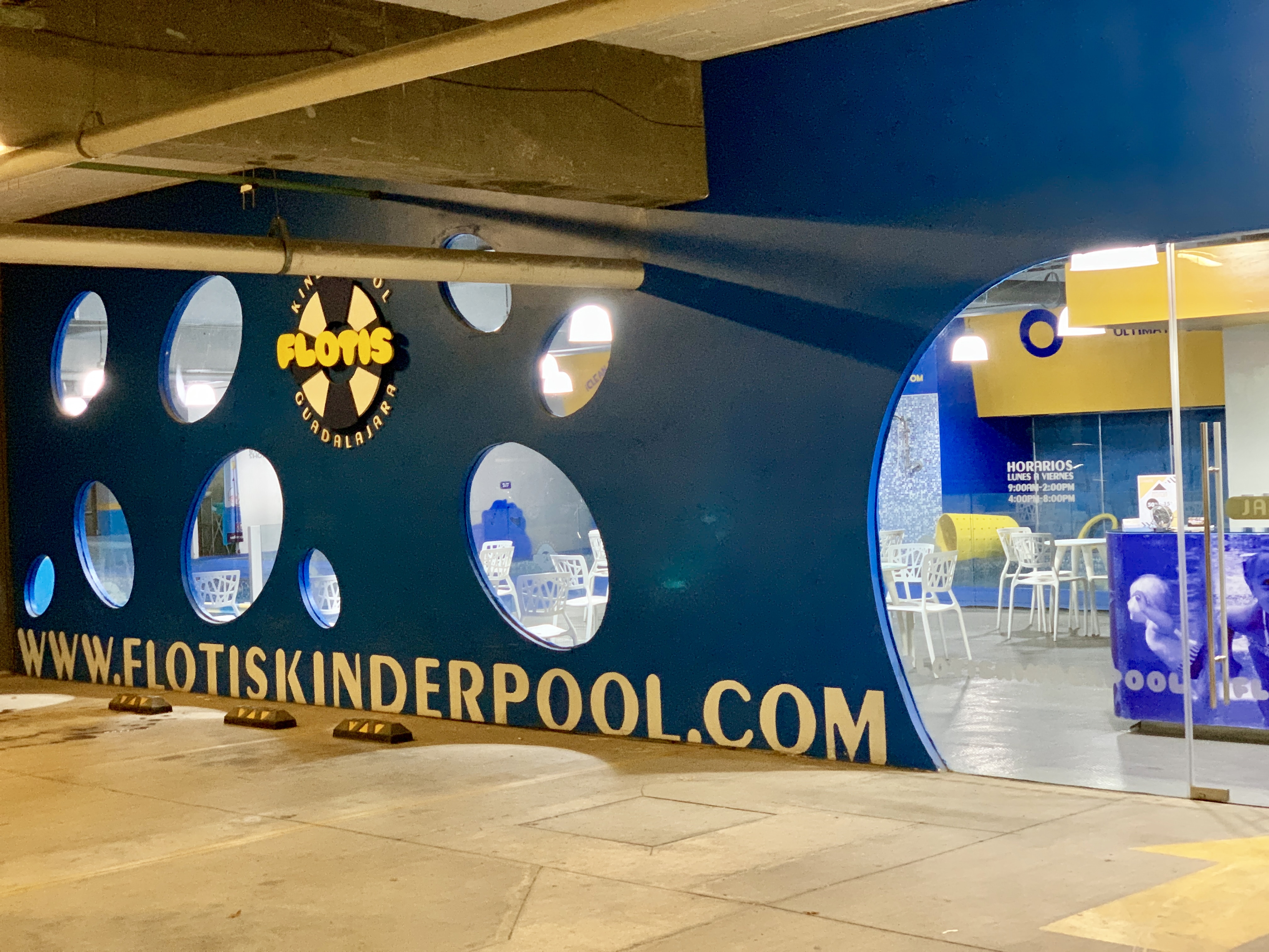 Flotis Kinderpool Puerto Vallarta - Escuela deportiva en Puerto Vallarta, Jalisco - Vista 5 de 8 de las instalaciones de la academia