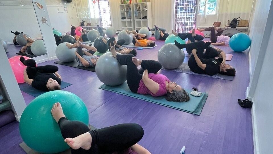 Hundred Wellness Center - Estudio en Mexicali, Baja California - Vista 2 de 2 de las instalaciones de la academia