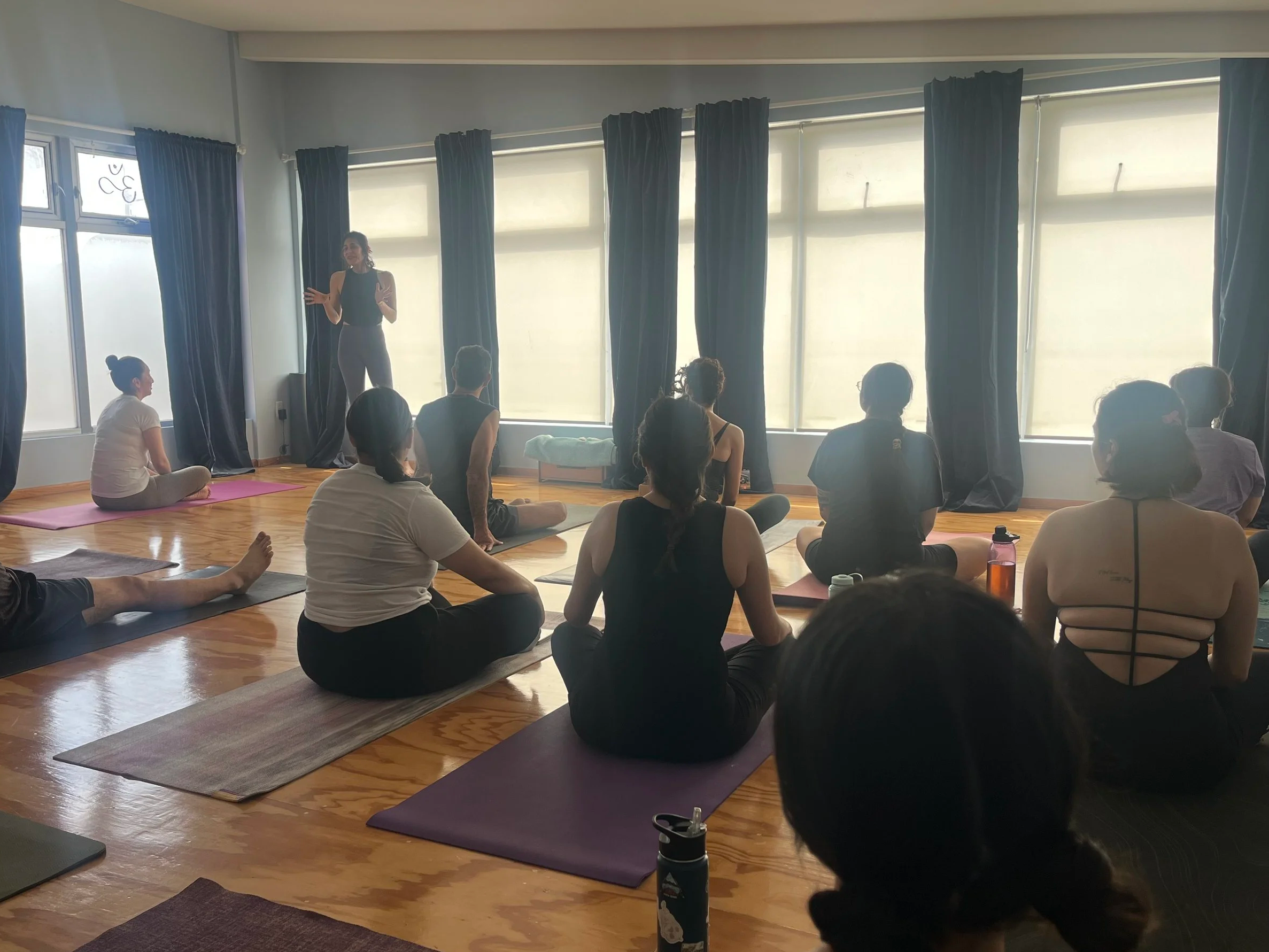 Jivamukti Yoga Tijuana, escuela deportiva en Tijuana