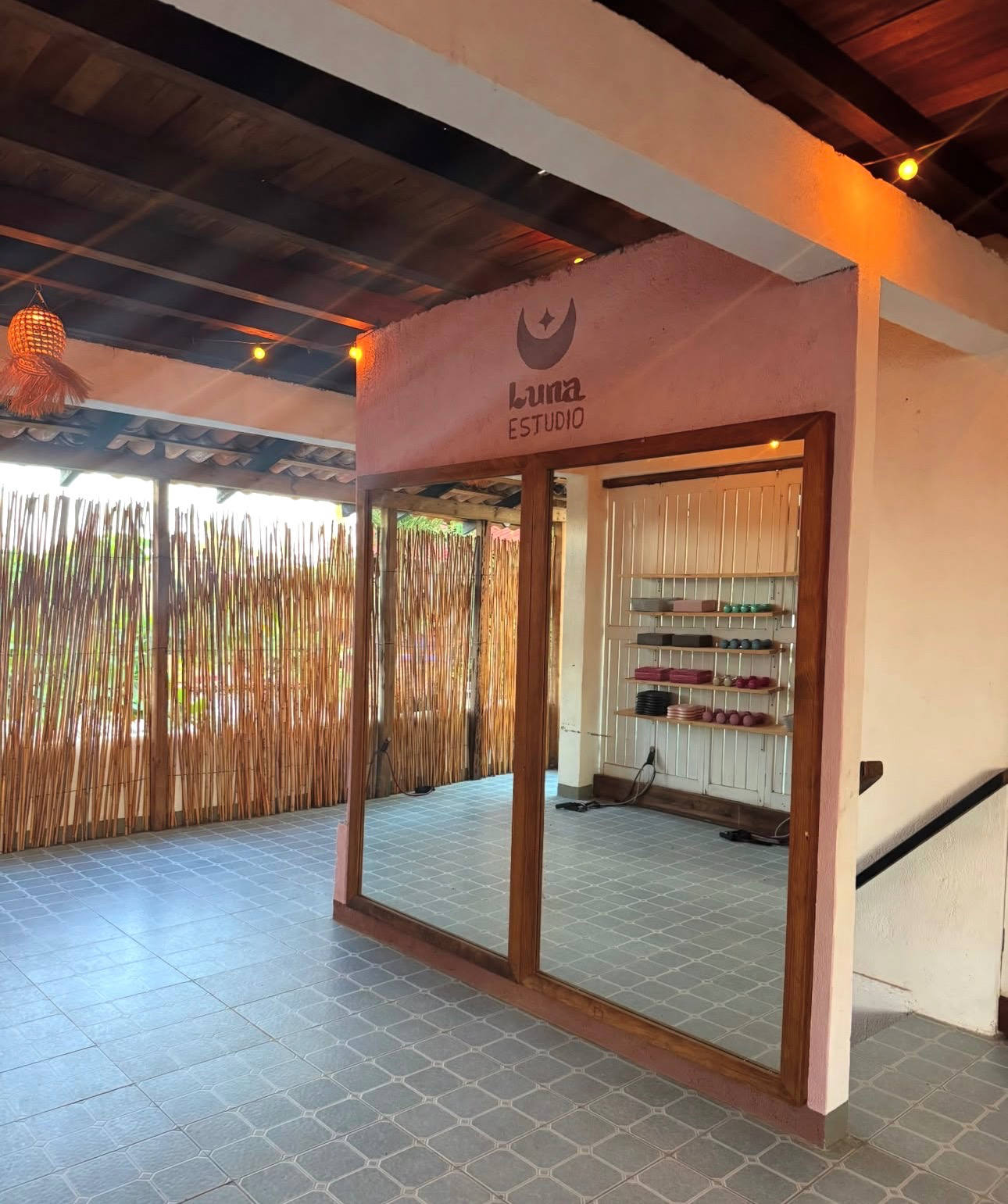 Luna Studio - Estudio en Acapulco, Guerrero - Vista 3 de 8 de las instalaciones de la academia