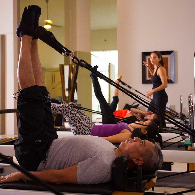 Nacer Estudio Pilates y Yoga - Estudio en Puerto Vallarta, Jalisco - Vista 6 de 8 de las instalaciones de la academia