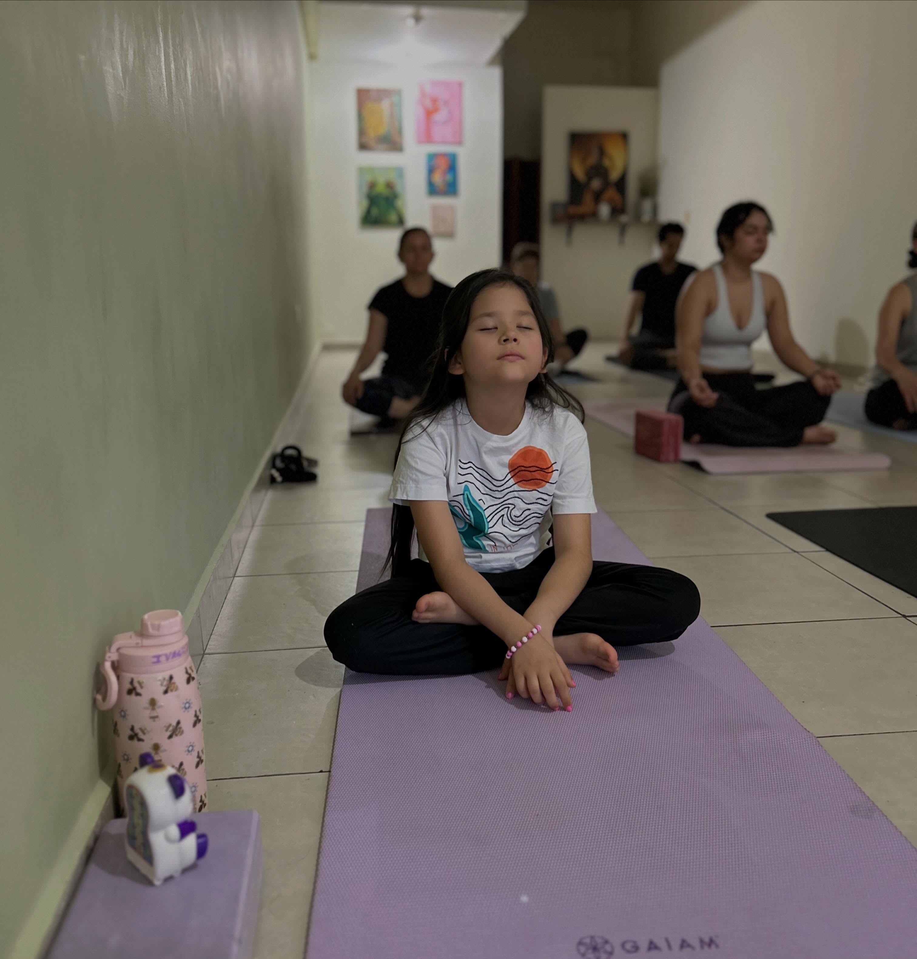 Prana Yoga Studio - Estudio en Ciudad Obregón, Sonora - Vista 7 de 8 de las instalaciones de la academia